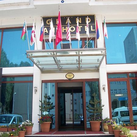 Grand Ani Hotel Kars Exteriér fotografie
